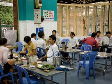 [xgi/암/z[`~]ECF[`[fB/Lau De Truong Dinh